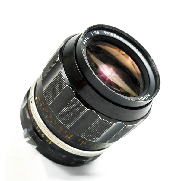 Nikon 105mm  f:-2.5 Pre-Ai Portrait lens - 590003