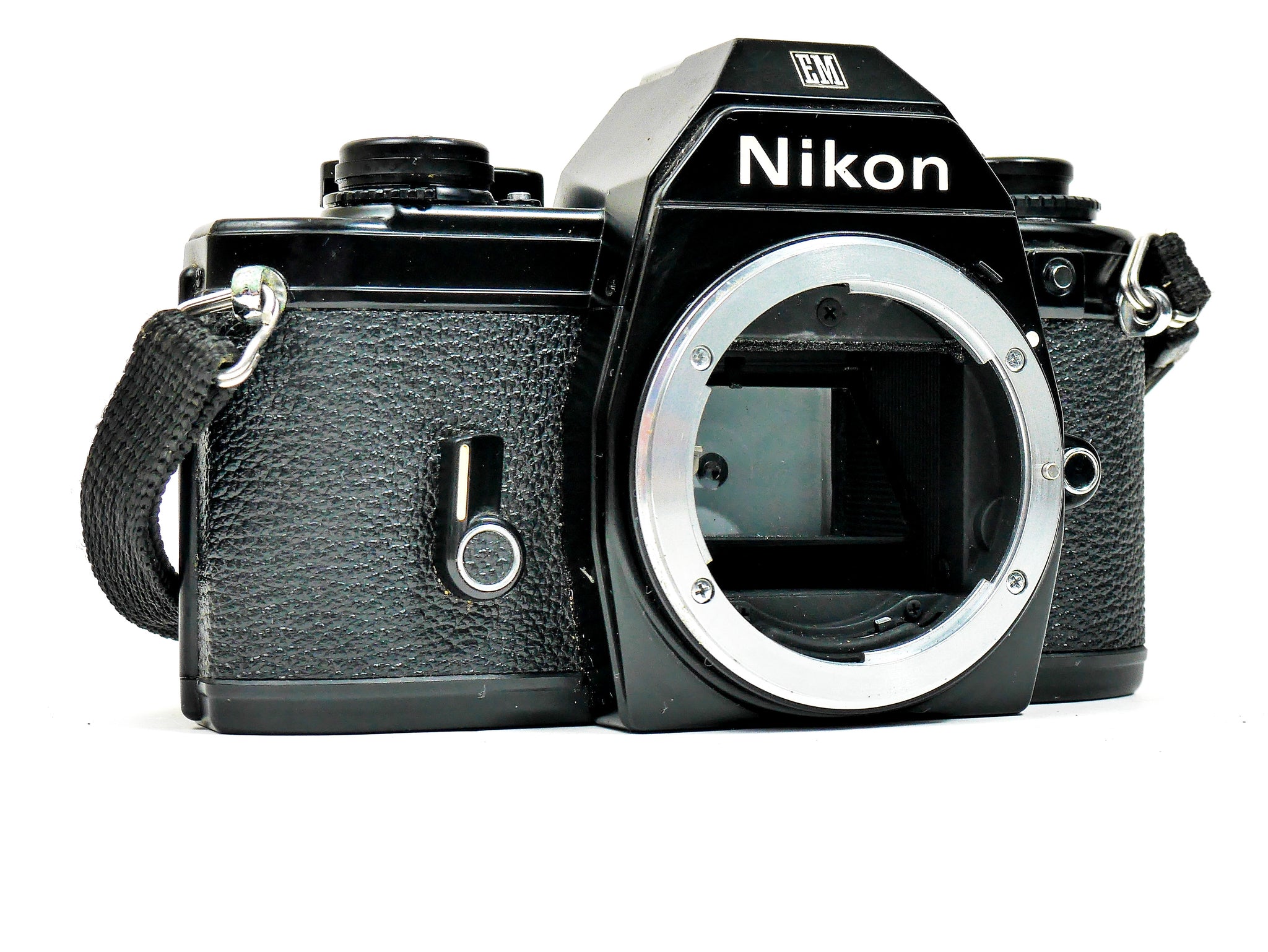 Nikon EM Reflex 24x36 Argentique - Ref 630001