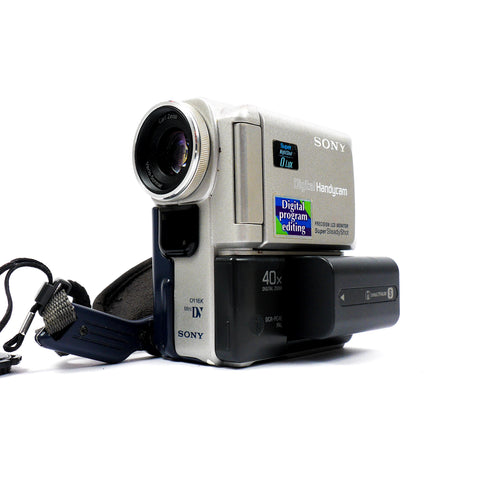 Camescope Numerique Sony DCR-PC4E a cassettes Mini DV - 692024