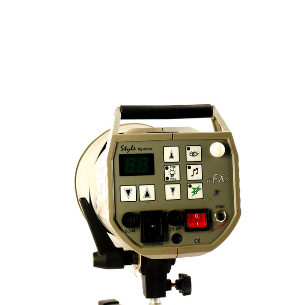 Kit Flash Elinchrom Style 400 FX  x2 + parapluies, pieds, valise ect… - 706012