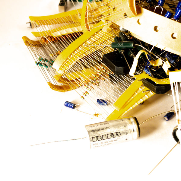 Composants NOS qualité industrielle - diodes et connecteurs déstockage