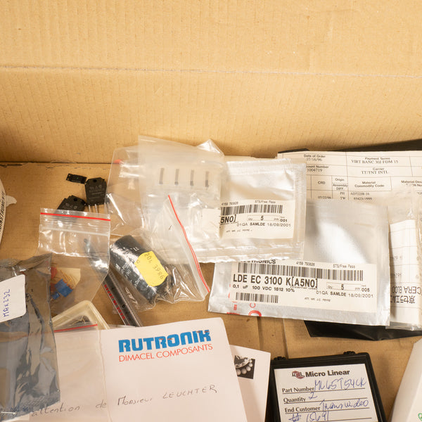 Lot Composants Électroniques Pro – Circuits, Connecteurs & Matrices Broadcast