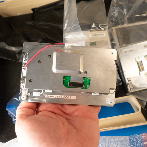 Lot de 12 Écrans LCD Professionnels & Échantillons R&D – Provenance  TRANSVIDEO