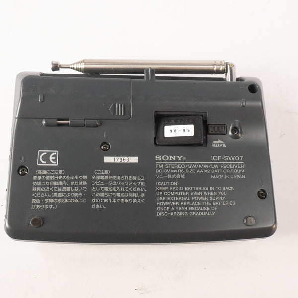 Sony ICF-SW07 Weltband FM/KW/MW/LW Empfänger — Komplett mit Zubehör