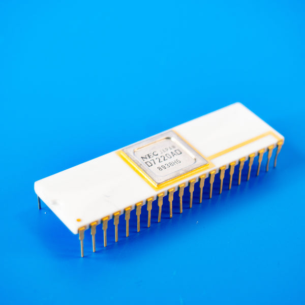 NEC D7220AD — Contrôleur Graphique GDC Céramique DIP-40 Pattes Or — NOS — Datecode 8938