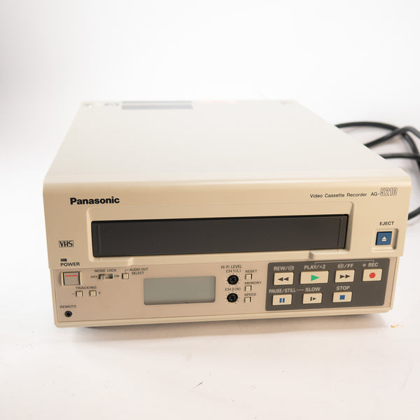 Panasonic AG-5210P – Professionele VHS Recorder – Originele Doos – Niet Getest / Voor Onderdelen