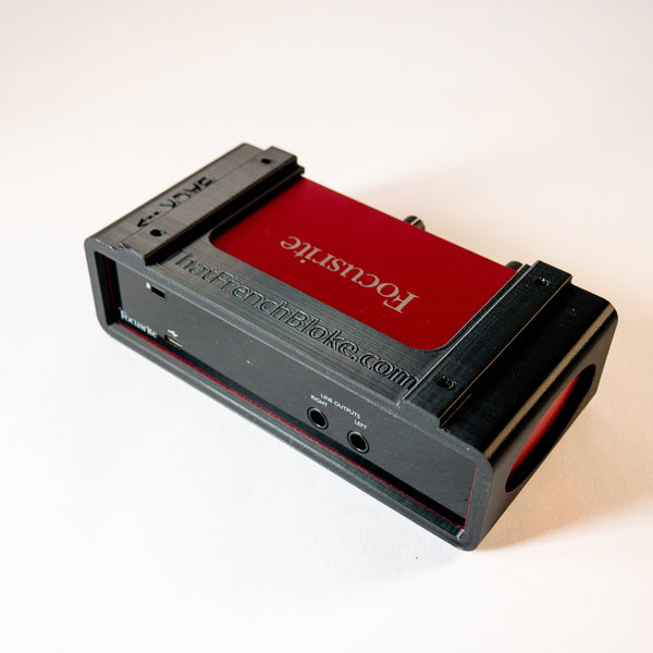 Focusrite Scarlett 2i2 3rd Generation – USB Audio Interface + Under-Desk Mount – Used