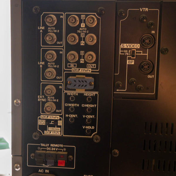 Moniteur vidéo couleur Panasonic BT-M1420PY - rack broadcast - Testé fonctionnel